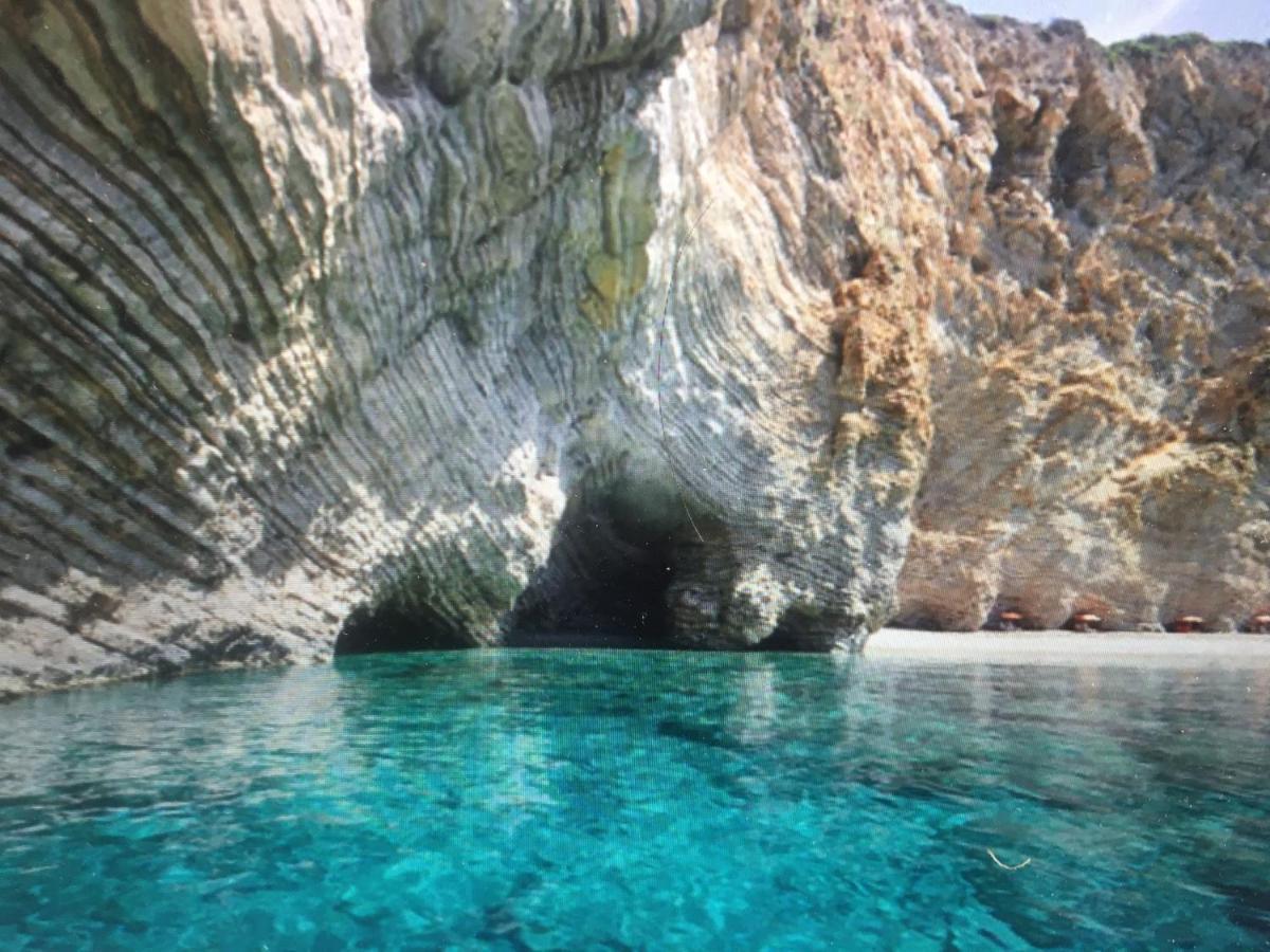 White Rocks Dhermi Ferienhaus Gjilek